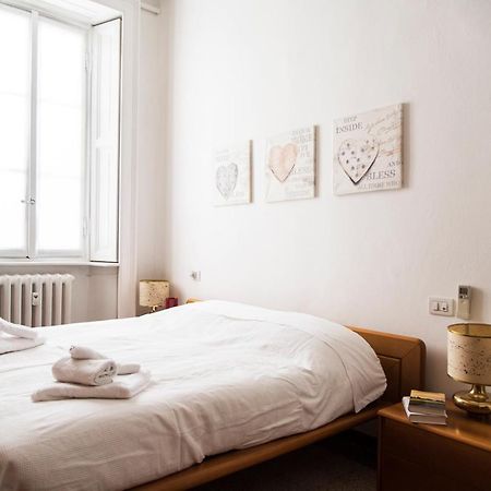 Peaceful Court Apartment In Shopping District Milán Exterior foto