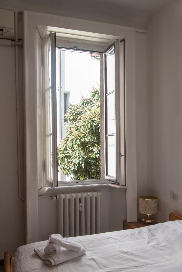 Peaceful Court Apartment In Shopping District Milán Exterior foto