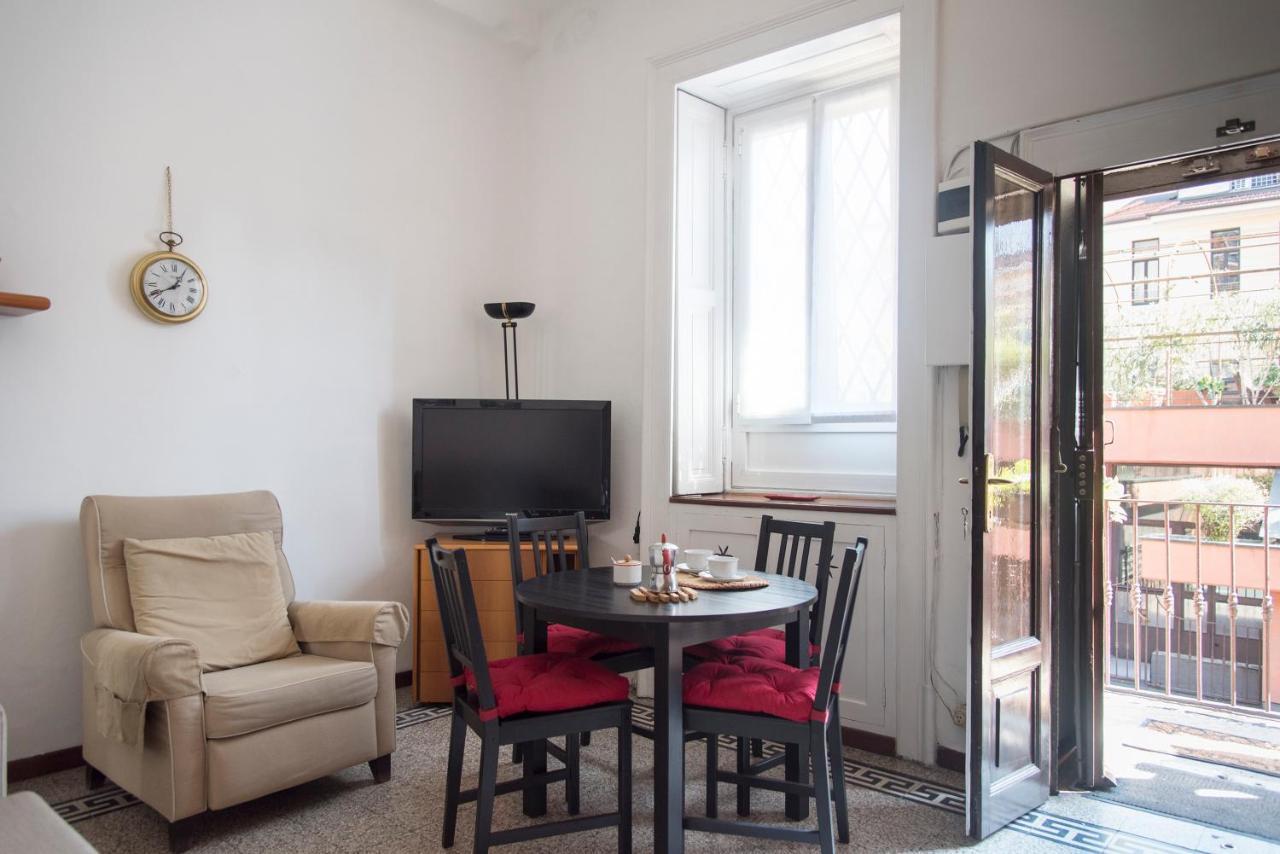 Peaceful Court Apartment In Shopping District Milán Exterior foto