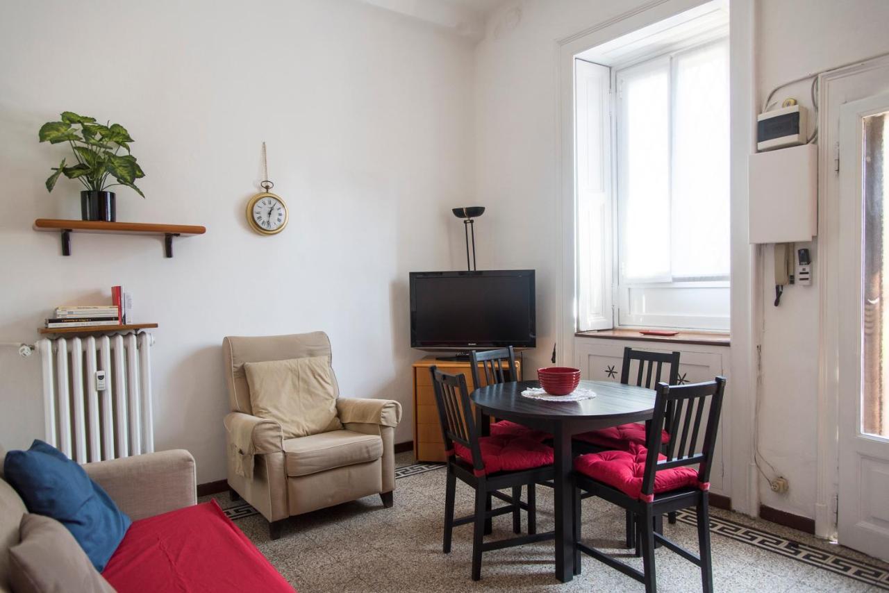 Peaceful Court Apartment In Shopping District Milán Exterior foto